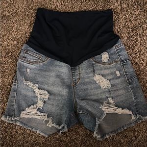S.O.N.G maternity shorts
